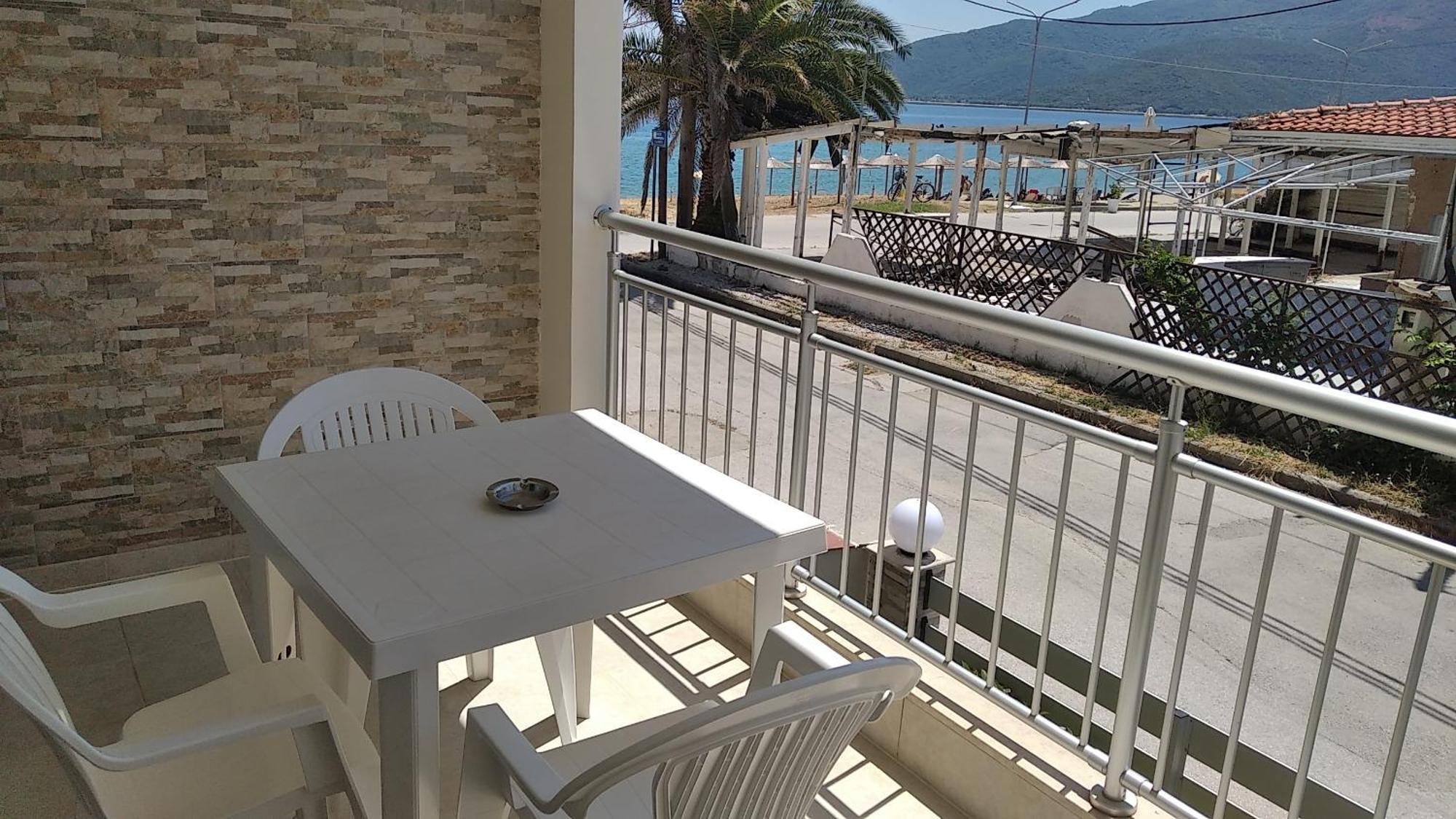 Angie'S Summertime Nea Vrasna Exterior photo