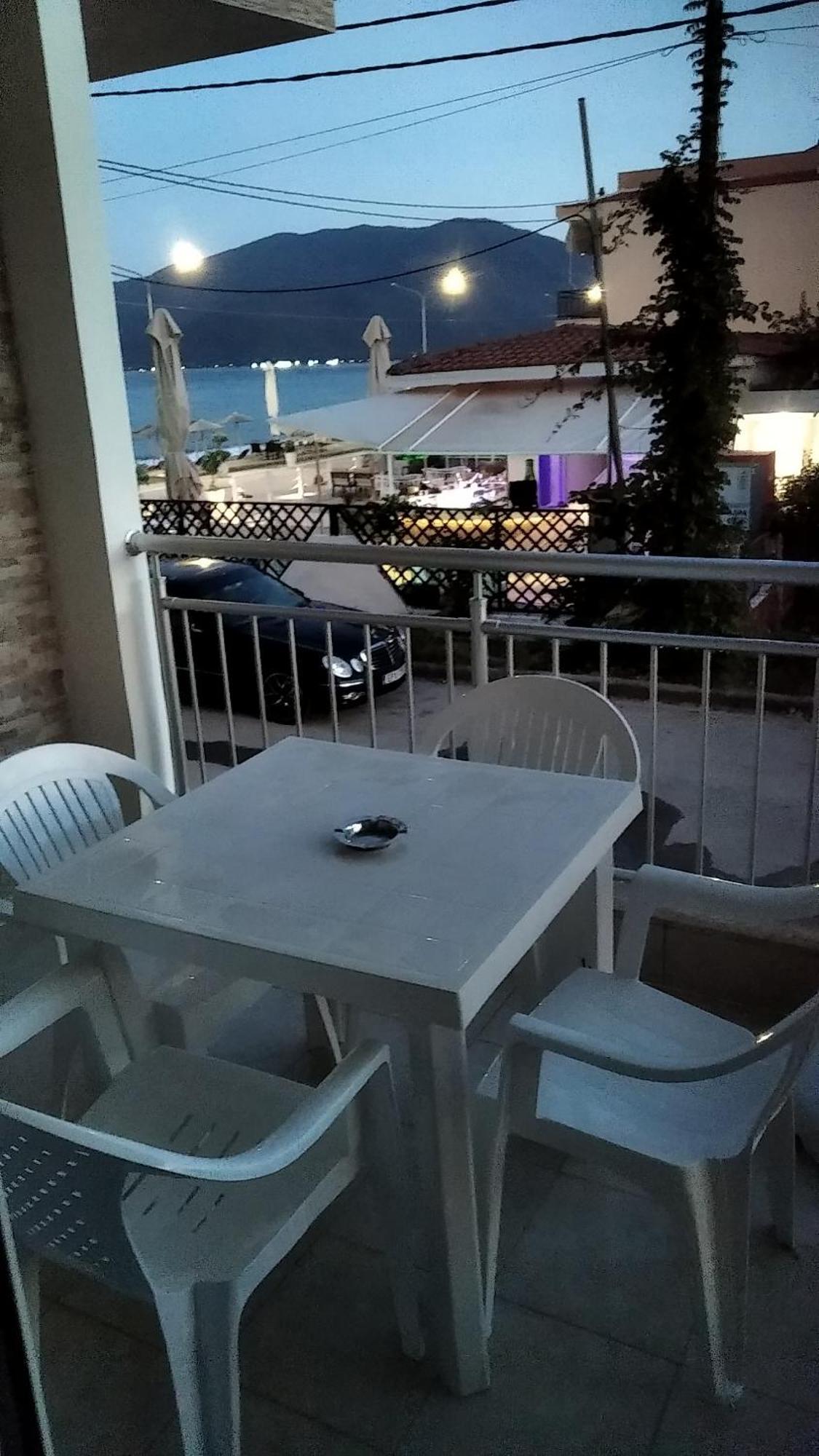 Angie'S Summertime Nea Vrasna Exterior photo